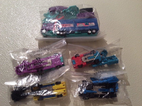 Unreleased G1 Stunticon Set Sells For Nearly 27,000 USD On EBay  (3 of 8)